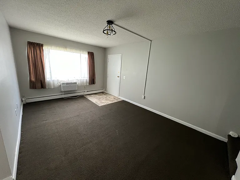 92 Wakelee Rd #D — Photo 10