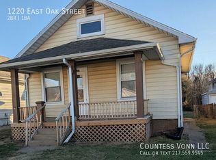 1220 E Oak St, Springfield, IL 62703