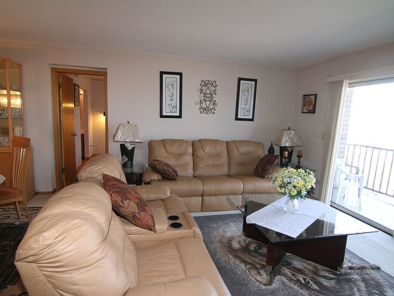 5th image of 1365 Ashland Ave APT 602