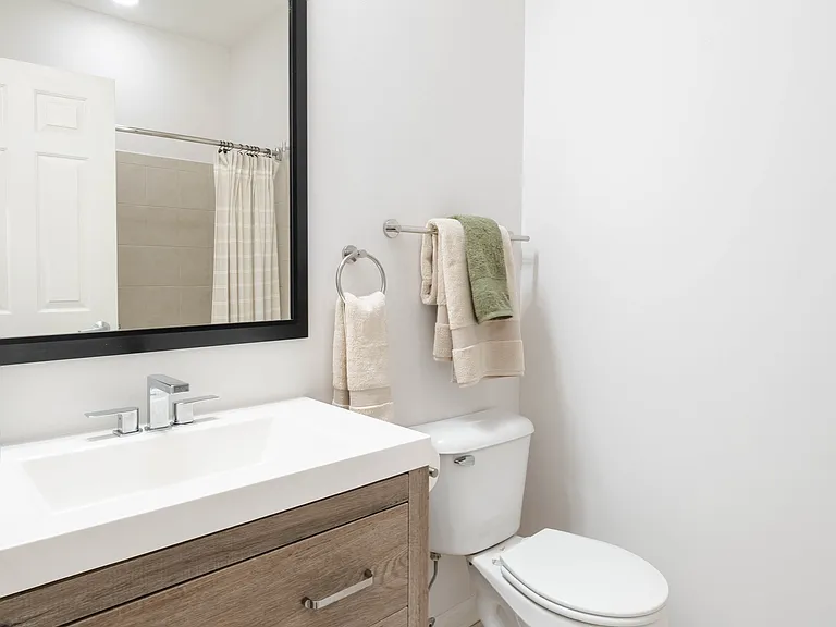 715 W Eastman St #0 — Photo 18