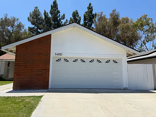 14921 Pinehaven Rd Photo 1