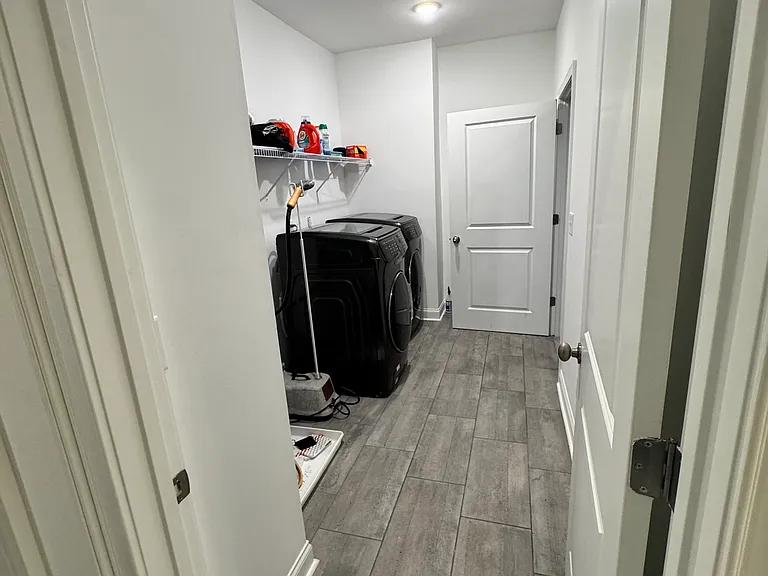 529 Springer Bnd NW — Photo 10