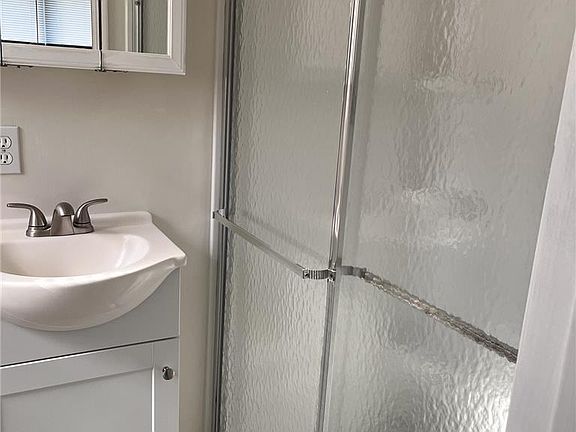 5th image of 511 Prospect Ave APT 7