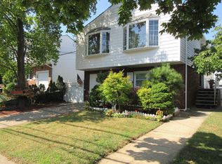158 Colon Ave, Staten Island, NY 10308