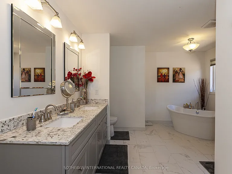 2074 Brays Ln — Photo 17