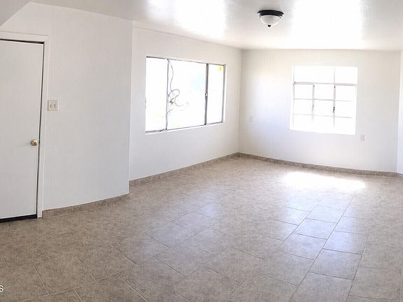 2nd image of 540 & 540-1/2 S Tornillo St