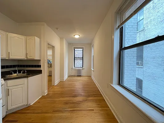 Rented by Compass | media 10