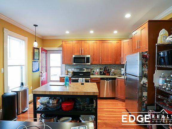 2nd image of 47 Capitol St #1