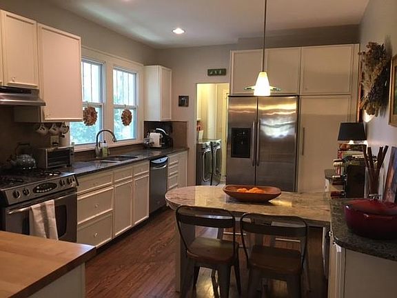 5th image of 459 Sterling St NE