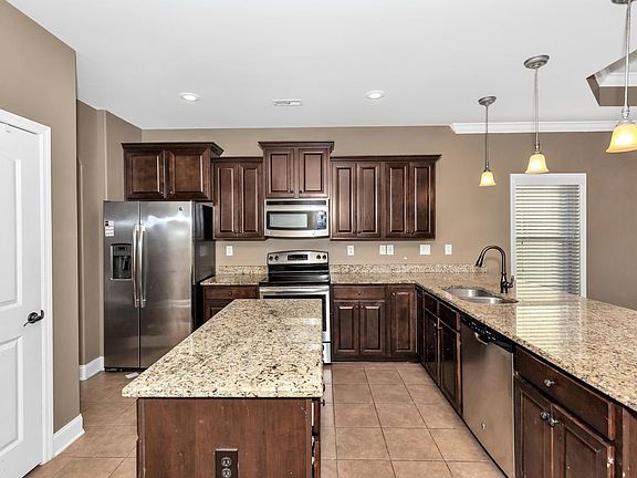 3rd image of 120 Meadow Land Dr