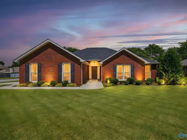 100 Tumbleweed Dr, Madison, AL 35758