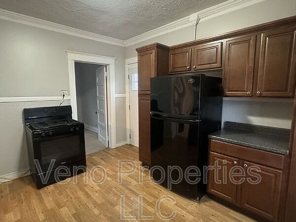 2nd image of 61 S Main St #2