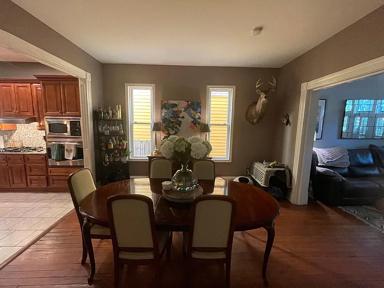 1303 Morton Ave — Photo 33