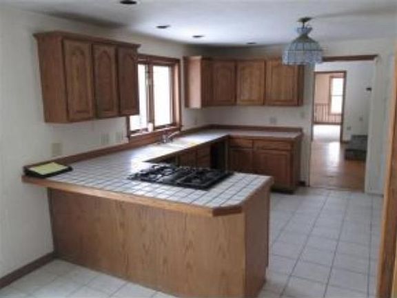 4th image of 107 Serenitas Ln