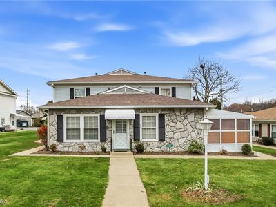 1356 Pembrooke Dr APT A, Salem, OH, 44460