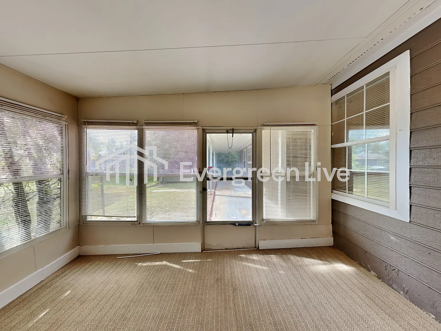 3 bed, 2.0 bath, 1512 sqft, $1,695 — Photo 4