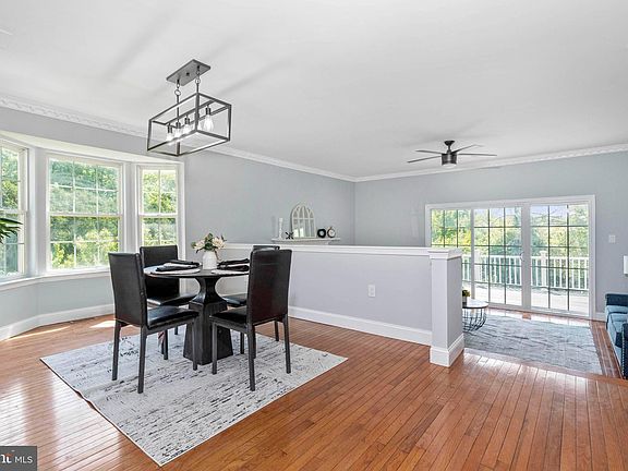 3rd image of 131 Faraday Ct