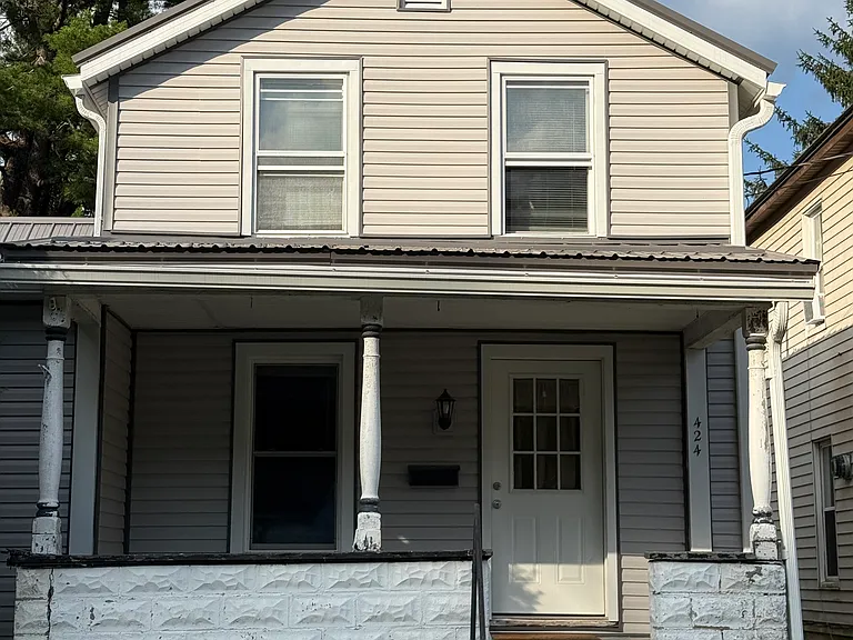 424 Chestnut St — Photo 1