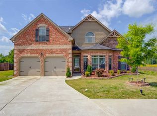 247 Traditions Dr, Loganville, GA 30052