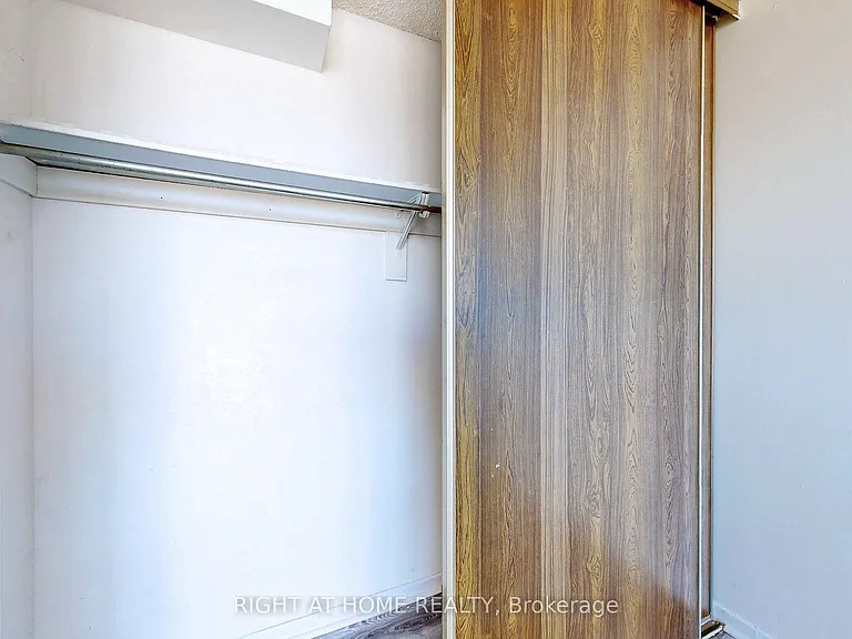 40 Bay Mills Blvd #1002 — Photo 32