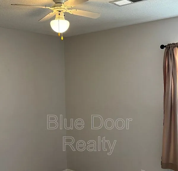 2125 Sierra Ln NE — Photo 15