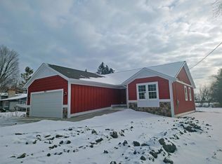 3960 N Thomas Rd, Freeland, MI 48623