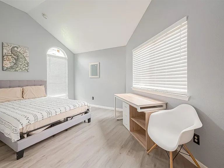 9310 Corner Oaks Ln — Photo 32