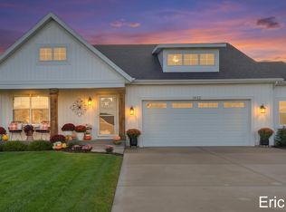 3932 Elm Ridge Dr, Holland, MI 49424