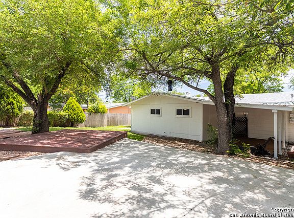 4th image of 507 Pilgrim Dr