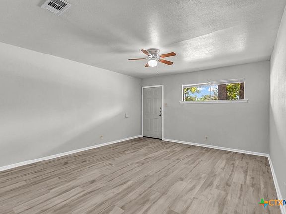 5th image of 1802 W Avenue H
