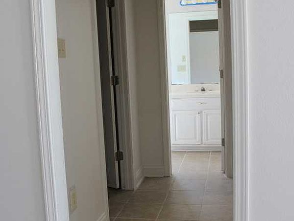 4th image of 457 Bellewood Dr