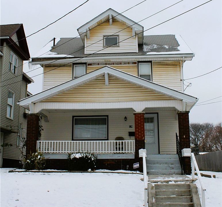 1st image of 921 Camden Ave SW
