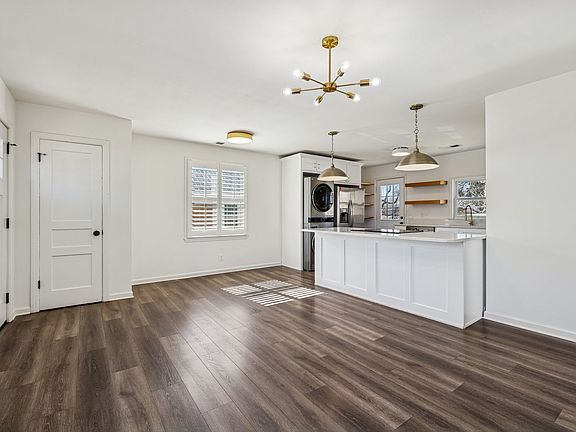 5th image of 3719 Norma Dr