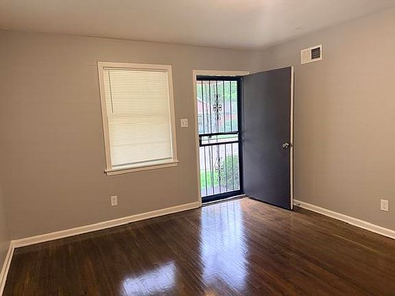 5th image of 3597 Bayliss Ave