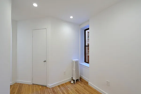 Rented by Aether Property Group | media 16