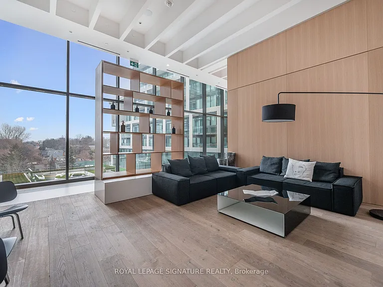 5 Soudan Ave #1010 — Photo 7