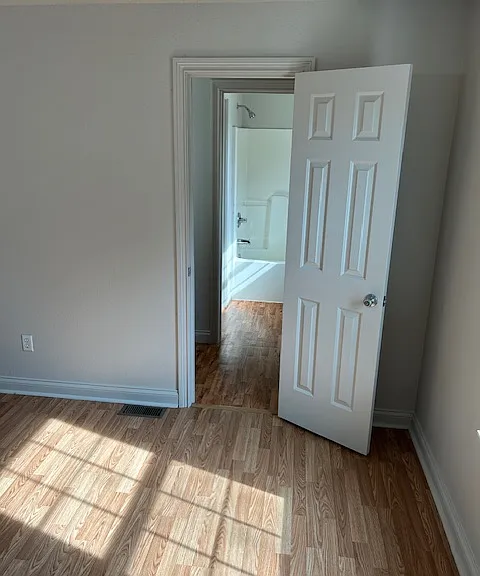 6884 Lexington Dr — Photo 14