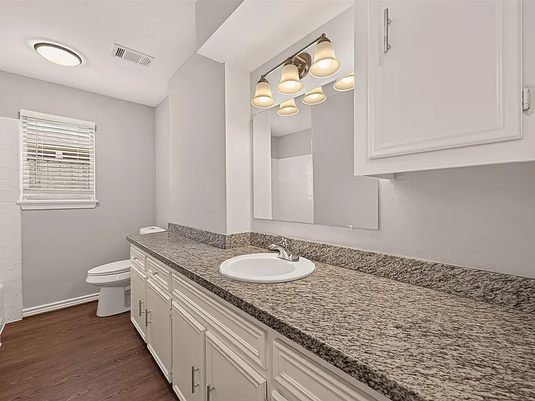 6727 Grovewood Ln — Photo 19