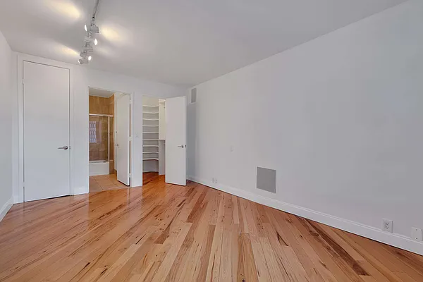 Rented by Compass | media 8