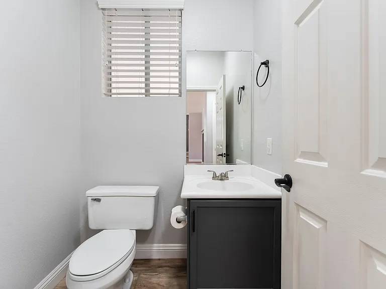 8701 Butterchurn Ave — Photo 18