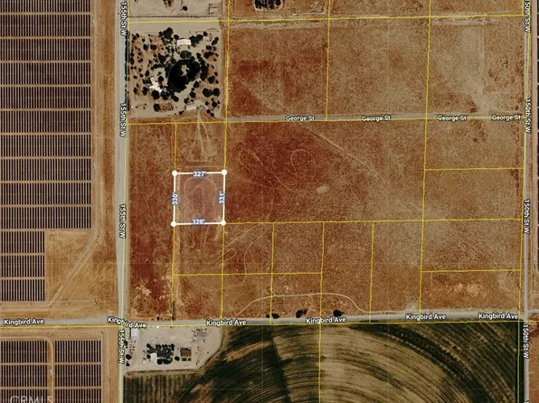 155 Saint W Kingbird Ave, Rosamond, CA 93560