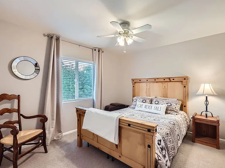 6745 Brittany Dr — Photo 19
