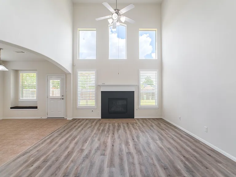 25618 Crisp Spring Ln — Photo 15