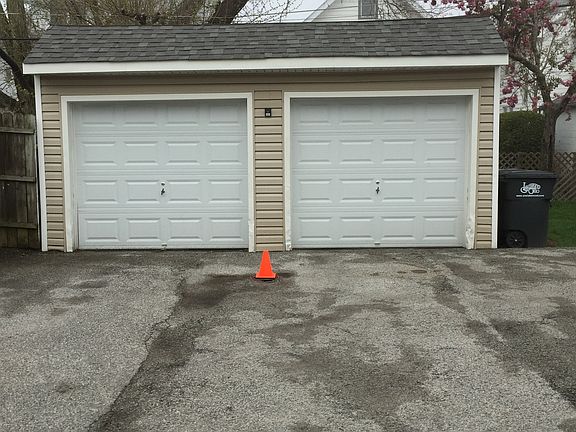 Tenant gets 1 garage spot (right side)