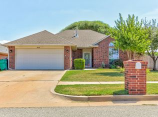 12516 SW 9th St, Yukon, OK 73099