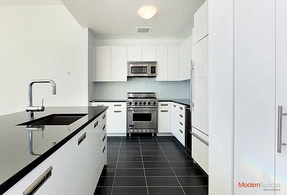 Sold by Modern Spaces | media 18