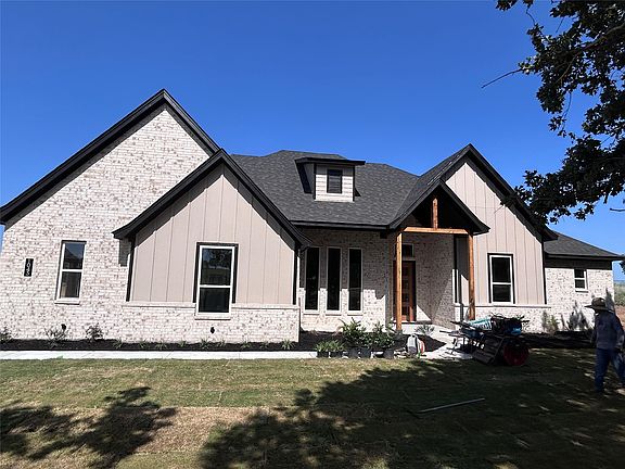 2nd image of 1045 Vh Ranch Rd