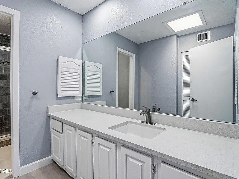 6141 Sierra Valle Ln — Photo 36