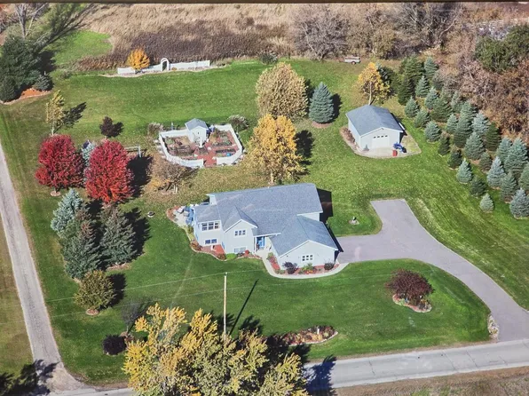 536 South Mill Street, Markesan, WI 53946