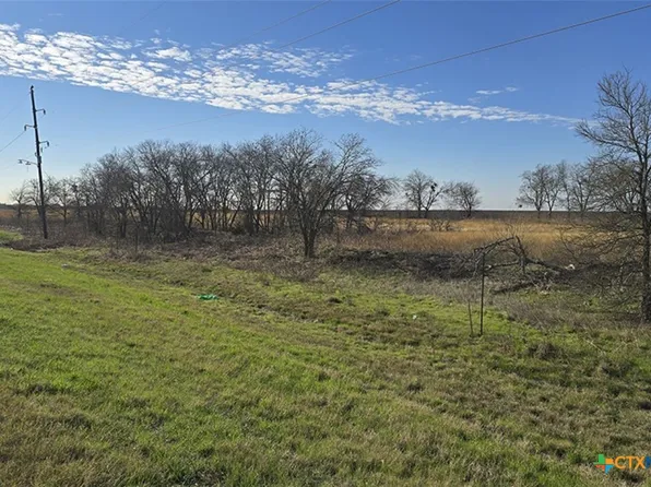 2335 Us Highway 77, Lott, TX 76656